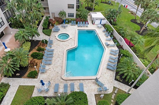 1001 BENJAMIN FRANKLIN DRIVE 206, Sarasota, FL 34236