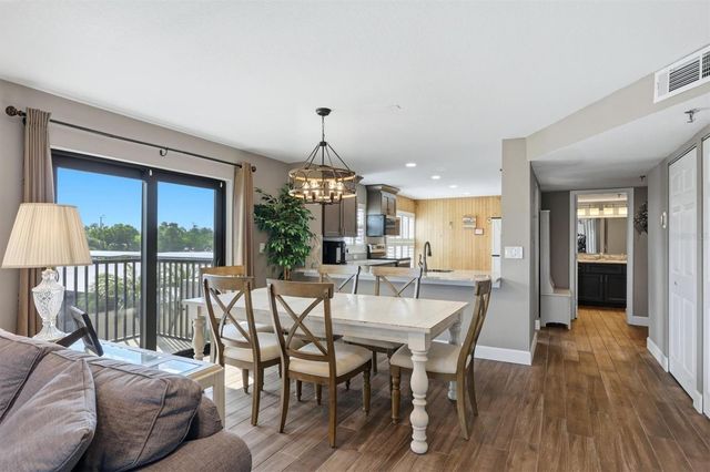 1001 BENJAMIN FRANKLIN DRIVE 206, Sarasota, FL 34236