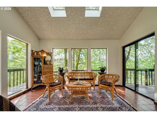 209 BLAINE Rd, Woodland, WA 98674