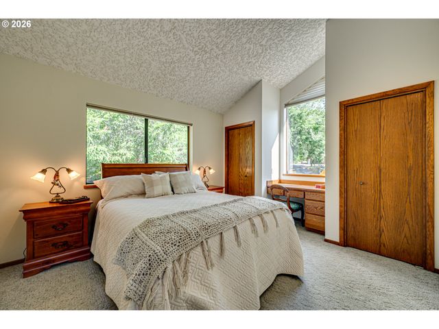 209 BLAINE Rd, Woodland, WA 98674