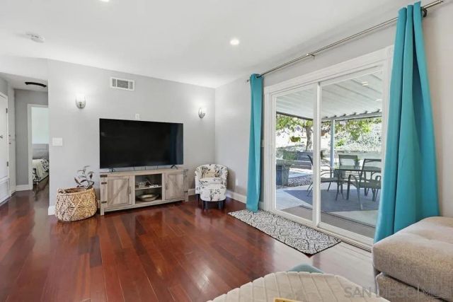 9510 Tuthill, Santee, CA 92071