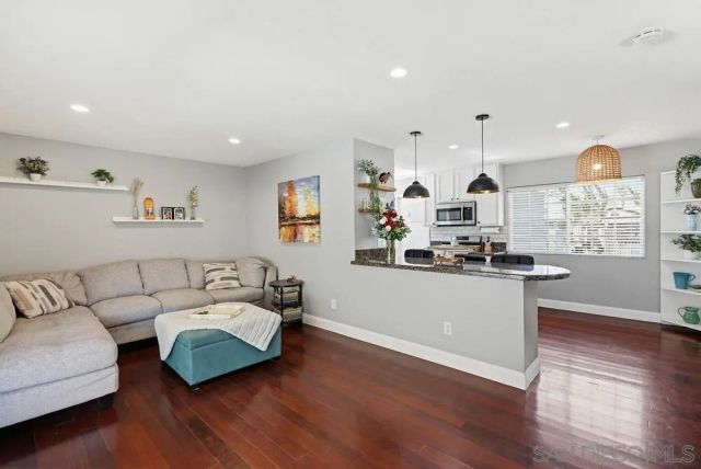 9510 Tuthill, Santee, CA 92071