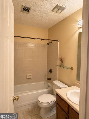 279 Blue Heron Drive, Jonesboro, GA 30238
