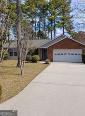 279 Blue Heron Drive, Jonesboro, GA 30238