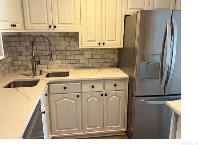 220 Sunset Bay Rd Apt 13, Hot Springs National Park, AR 71913