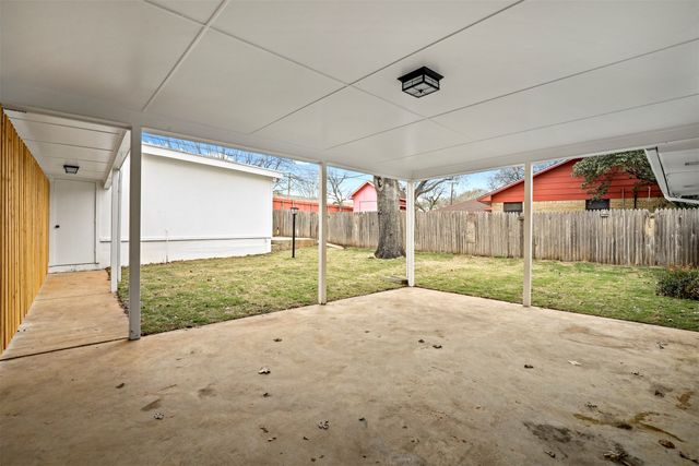 3524 Shady Valley Drive, Pantego, TX 76013