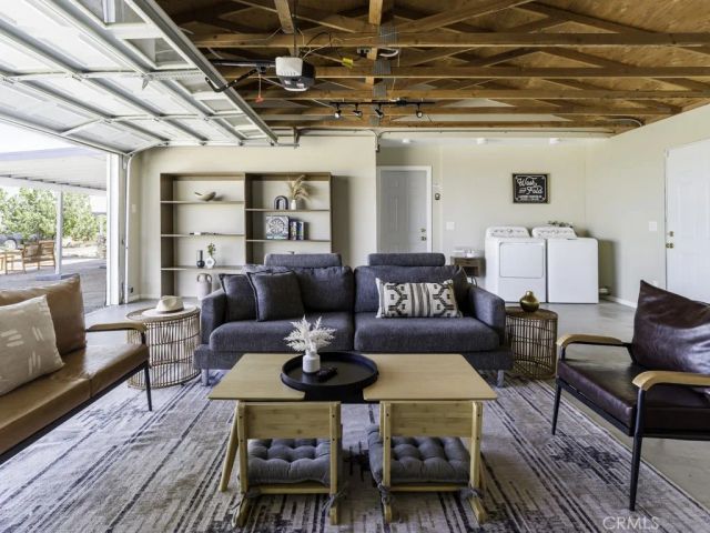 5564 Old Woman Springs Road, Yucca Valley, CA 92284