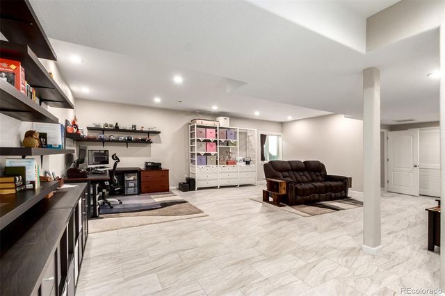 25876 E Maple Place, Aurora, CO 80018