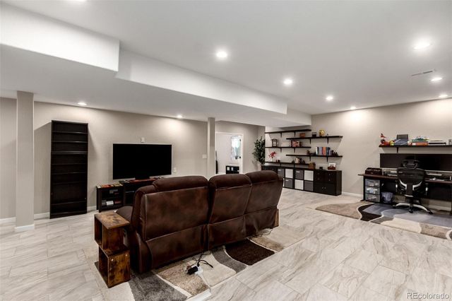 25876 E Maple Place, Aurora, CO 80018