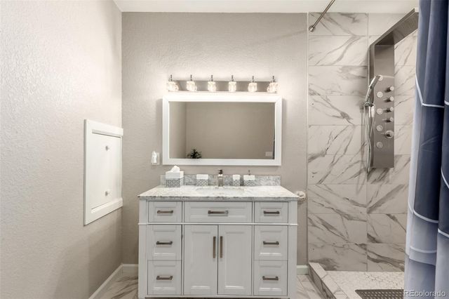 25876 E Maple Place, Aurora, CO 80018