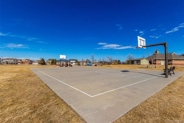 25876 E Maple Place, Aurora, CO 80018