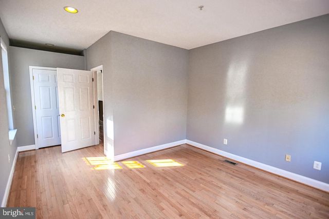 2119 E FAIRMOUNT AVE, Baltimore, MD 21231