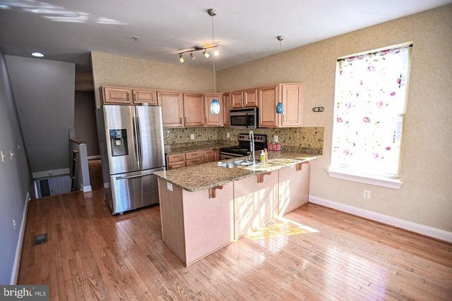 2119 E FAIRMOUNT AVE, Baltimore, MD 21231