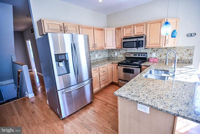 2119 E FAIRMOUNT AVE, Baltimore, MD 21231