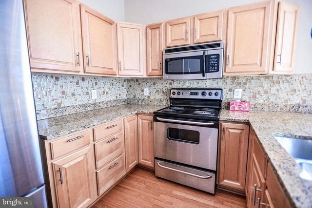 2119 E FAIRMOUNT AVE, Baltimore, MD 21231