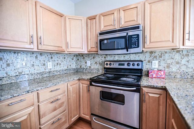 2119 E FAIRMOUNT AVE, Baltimore, MD 21231