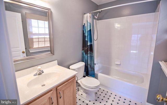 2119 E FAIRMOUNT AVE, Baltimore, MD 21231