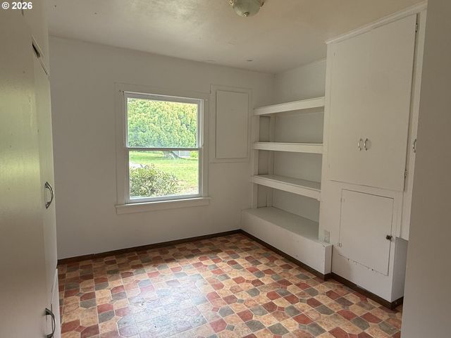 42710 SILVER SPRINGS Rd, Port Orford, OR 97465