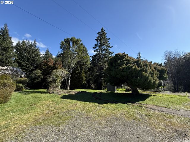 42710 SILVER SPRINGS Rd, Port Orford, OR 97465