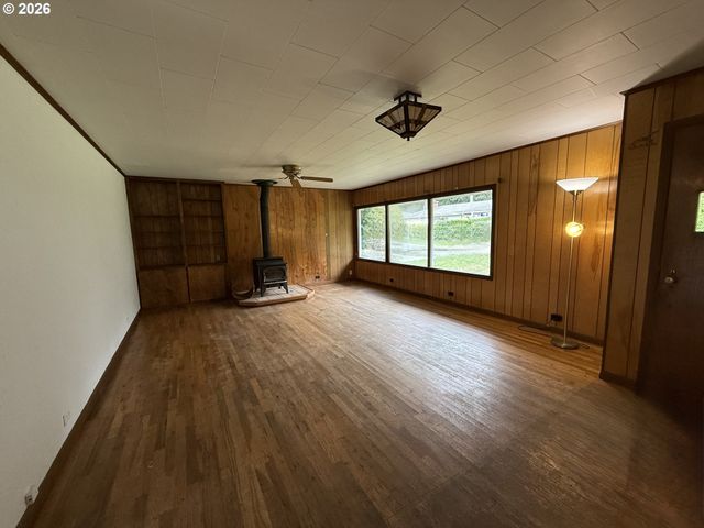 42710 SILVER SPRINGS Rd, Port Orford, OR 97465