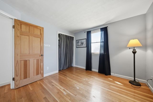 19 Peter Rd, North Reading, MA 01864