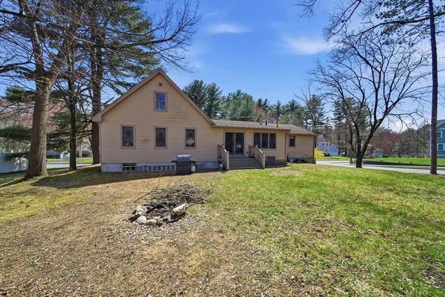 19 Peter Rd, North Reading, MA 01864