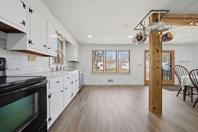 19 Peter Rd, North Reading, MA 01864