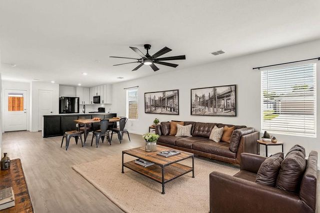 1912 Wild Orchard Lane, Crandall, TX 75114