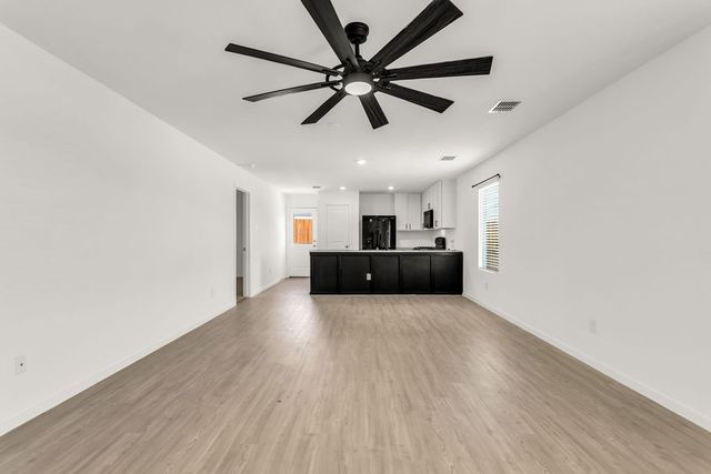 1912 Wild Orchard Lane, Crandall, TX 75114