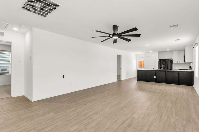 1912 Wild Orchard Lane, Crandall, TX 75114
