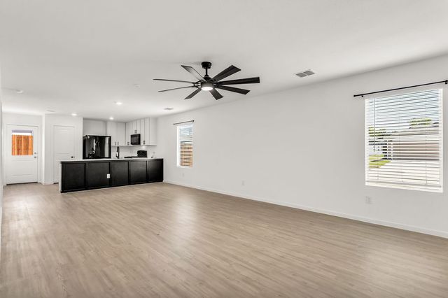 1912 Wild Orchard Lane, Crandall, TX 75114