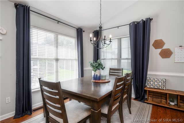 5106 Everett Avenue, Floyds Knobs, IN 47119