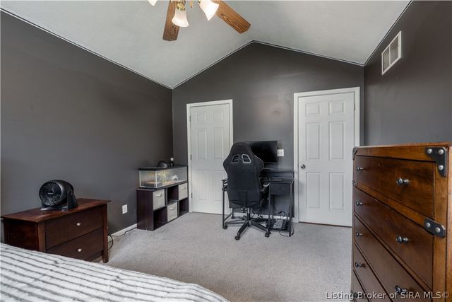 5106 Everett Avenue, Floyds Knobs, IN 47119