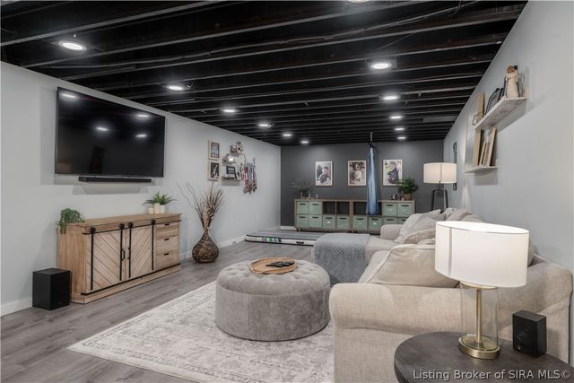 5106 Everett Avenue, Floyds Knobs, IN 47119