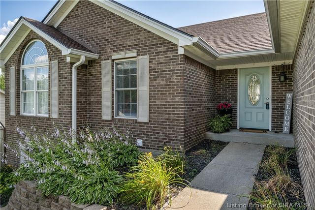 5106 Everett Avenue, Floyds Knobs, IN 47119