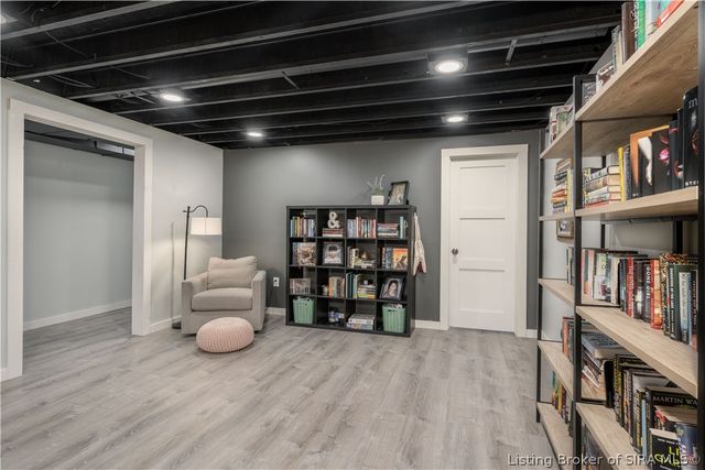 5106 Everett Avenue, Floyds Knobs, IN 47119