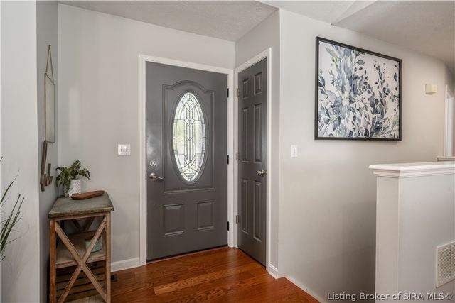 5106 Everett Avenue, Floyds Knobs, IN 47119