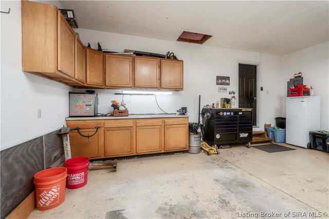 5106 Everett Avenue, Floyds Knobs, IN 47119