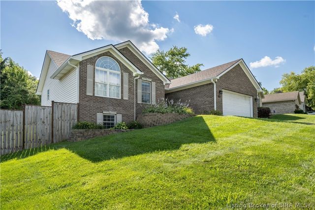 5106 Everett Avenue, Floyds Knobs, IN 47119
