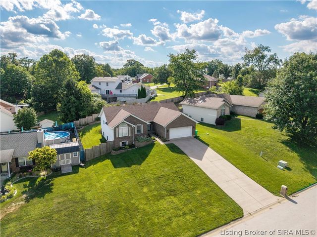5106 Everett Avenue, Floyds Knobs, IN 47119