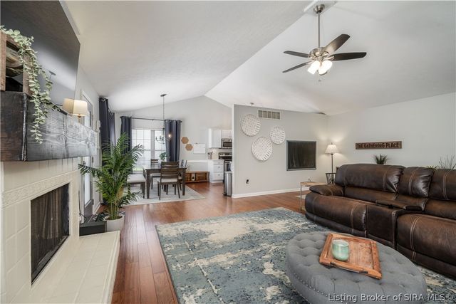 5106 Everett Avenue, Floyds Knobs, IN 47119