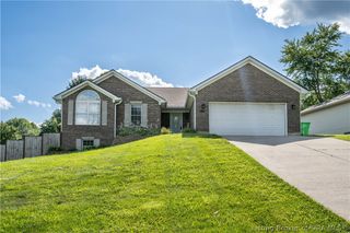 5106 Everett Avenue, Floyds Knobs, IN 47119