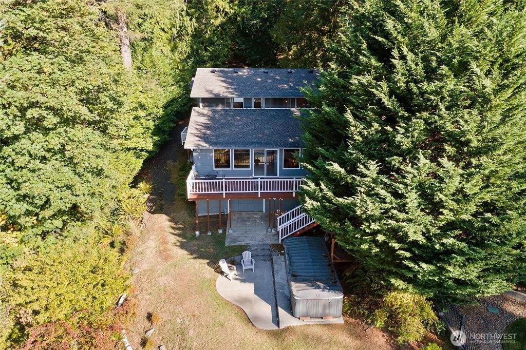 5023 Cooper Point Road NW, Olympia, WA 98502