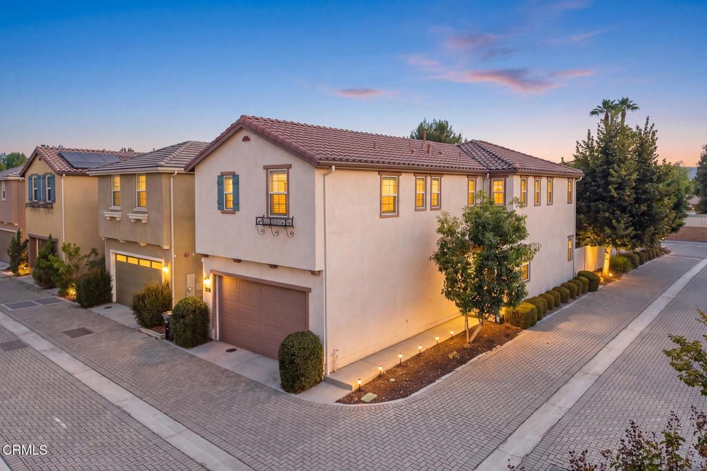 17326 Parque Vanowen Way, Lake Balboa, CA 91406 — photo 4