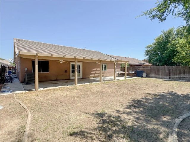 5809 Fernside Court, Bakersfield, CA 93313