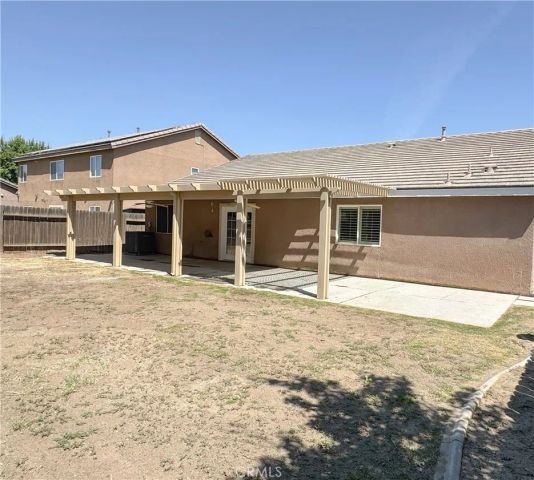 5809 Fernside Court, Bakersfield, CA 93313