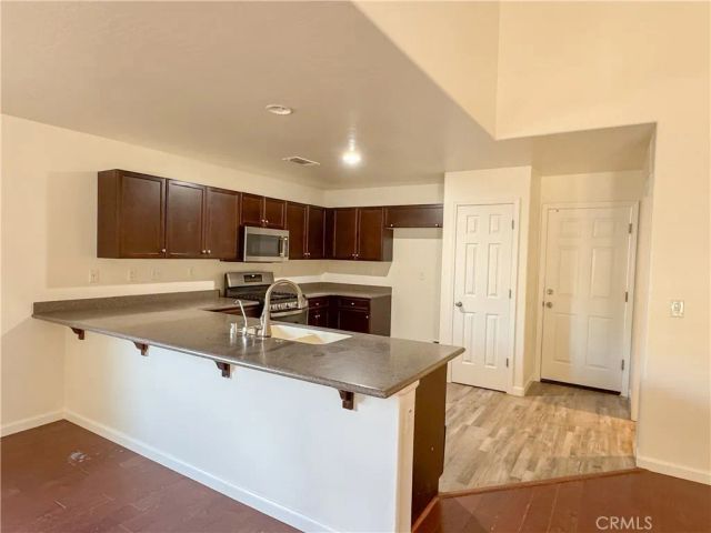 5809 Fernside Court, Bakersfield, CA 93313