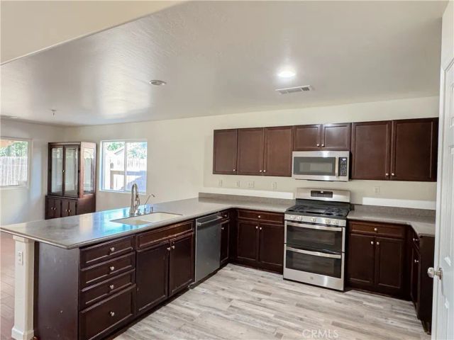 5809 Fernside Court, Bakersfield, CA 93313