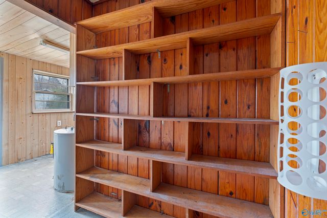 1616 Sparkman Street NW, Hartselle, AL 35640