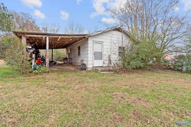 1616 Sparkman Street NW, Hartselle, AL 35640